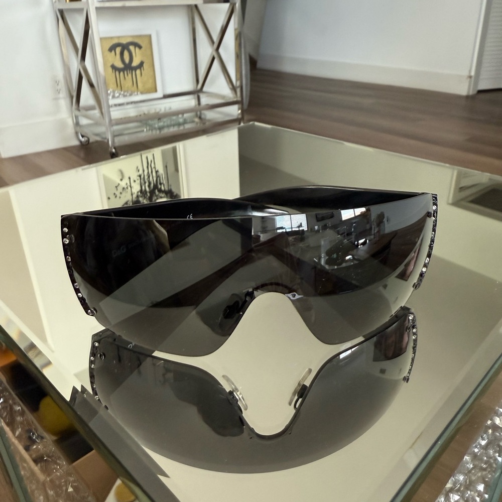 D&G Black Oversized Rhinestone Shield Sunglasses - Picture 2 of 12